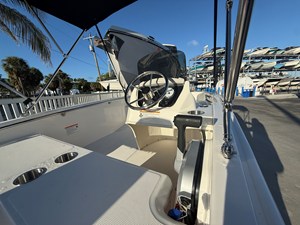 2027 Boston Whaler 130 Super Sport 9