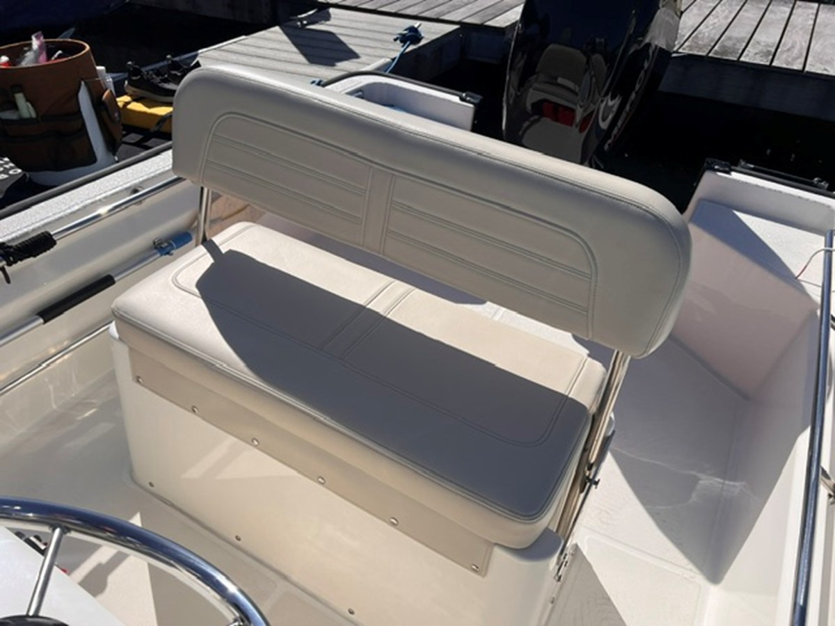 2023 Boston Whaler 150 MONTAUK 9