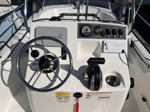 2023 Boston Whaler 150 MONTAUK 12