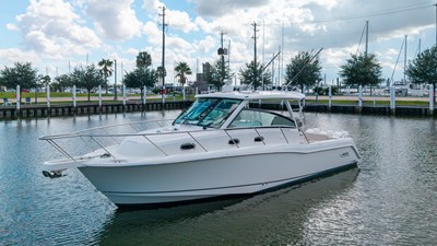 Boston Whaler 345 CONQUEST 3 2017 Boston Whaler 345 CONQUEST 4