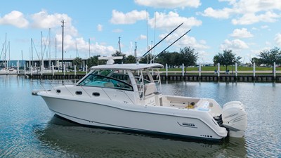 Boston Whaler 345 CONQUEST 4 2017 Boston Whaler 345 CONQUEST 5