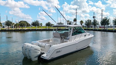 Boston Whaler 345 CONQUEST 7 2017 Boston Whaler 345 CONQUEST 8