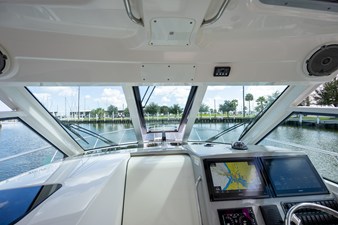 Boston Whaler 345 CONQUEST 9 2017 Boston Whaler 345 CONQUEST 10