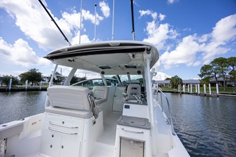 Boston Whaler 345 CONQUEST 17 2017 Boston Whaler 345 CONQUEST 18