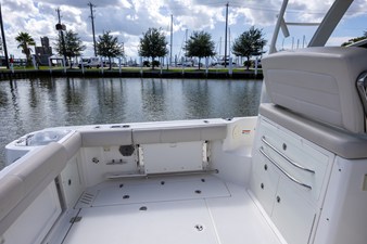 Boston Whaler 345 CONQUEST 22 2017 Boston Whaler 345 CONQUEST 23