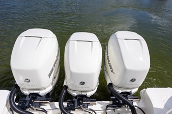 Boston Whaler 345 CONQUEST 45 2017 Boston Whaler 345 CONQUEST 46