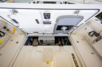 Boston Whaler 345 CONQUEST 48 2017 Boston Whaler 345 CONQUEST 49
