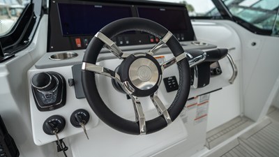 Cruisers Yachts 38 VTR 24 2026 Cruisers Yachts 38 VTR 25