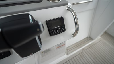 Cruisers Yachts 38 VTR 27 2026 Cruisers Yachts 38 VTR 28
