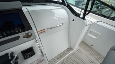 Cruisers Yachts 38 VTR 30 2026 Cruisers Yachts 38 VTR 31
