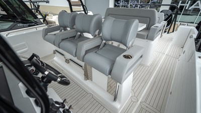 Cruisers Yachts 38 VTR 31 2026 Cruisers Yachts 38 VTR 32