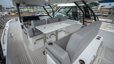 Cruisers Yachts 38 VTR 33 2026 Cruisers Yachts 38 VTR 34