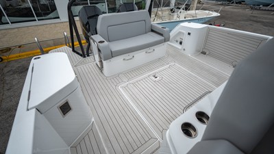 Cruisers Yachts 38 VTR 37 2026 Cruisers Yachts 38 VTR 38