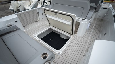 Cruisers Yachts 38 VTR 38 2026 Cruisers Yachts 38 VTR 39