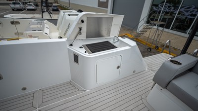 Cruisers Yachts 38 VTR 40 2026 Cruisers Yachts 38 VTR 41