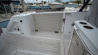 Cruisers Yachts 38 VTR 42 2026 Cruisers Yachts 38 VTR 43