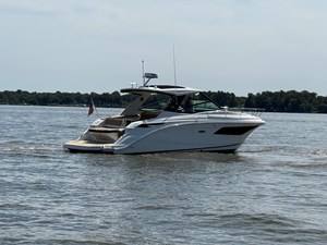 Sea Ray 320 SUNDANCER 3 2019 Sea Ray 320 SUNDANCER 4