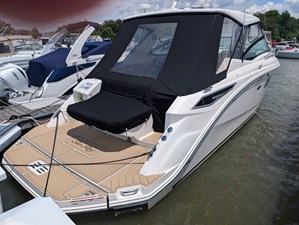 Sea Ray 320 SUNDANCER 7 2019 Sea Ray 320 SUNDANCER 8