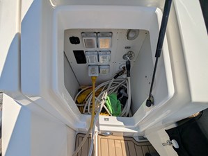 Sea Ray 320 SUNDANCER 11 2019 Sea Ray 320 SUNDANCER 12