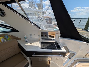 Sea Ray 320 SUNDANCER 15 2019 Sea Ray 320 SUNDANCER 16