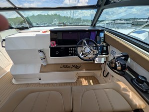 Sea Ray 320 SUNDANCER 19 2019 Sea Ray 320 SUNDANCER 20
