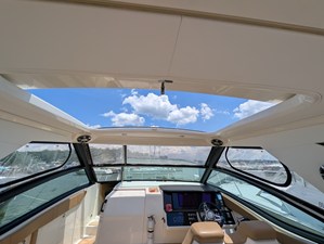 Sea Ray 320 SUNDANCER 23 2019 Sea Ray 320 SUNDANCER 24