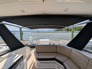 Sea Ray 320 SUNDANCER 24 2019 Sea Ray 320 SUNDANCER 25