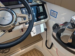 Sea Ray 320 SUNDANCER 26 2019 Sea Ray 320 SUNDANCER 27