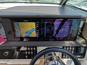 Sea Ray 320 SUNDANCER 35 2019 Sea Ray 320 SUNDANCER 36