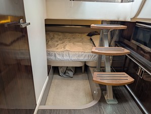 Sea Ray 320 SUNDANCER 47 2019 Sea Ray 320 SUNDANCER 48