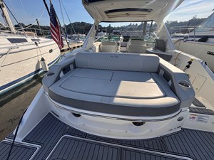Sea Ray 310 SLX OB 9 2020 Sea Ray 310 SLX OB 10