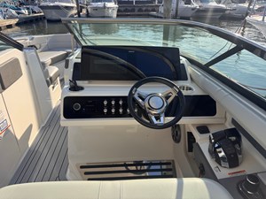 Sea Ray 310 SLX OB 16 2020 Sea Ray 310 SLX OB 17