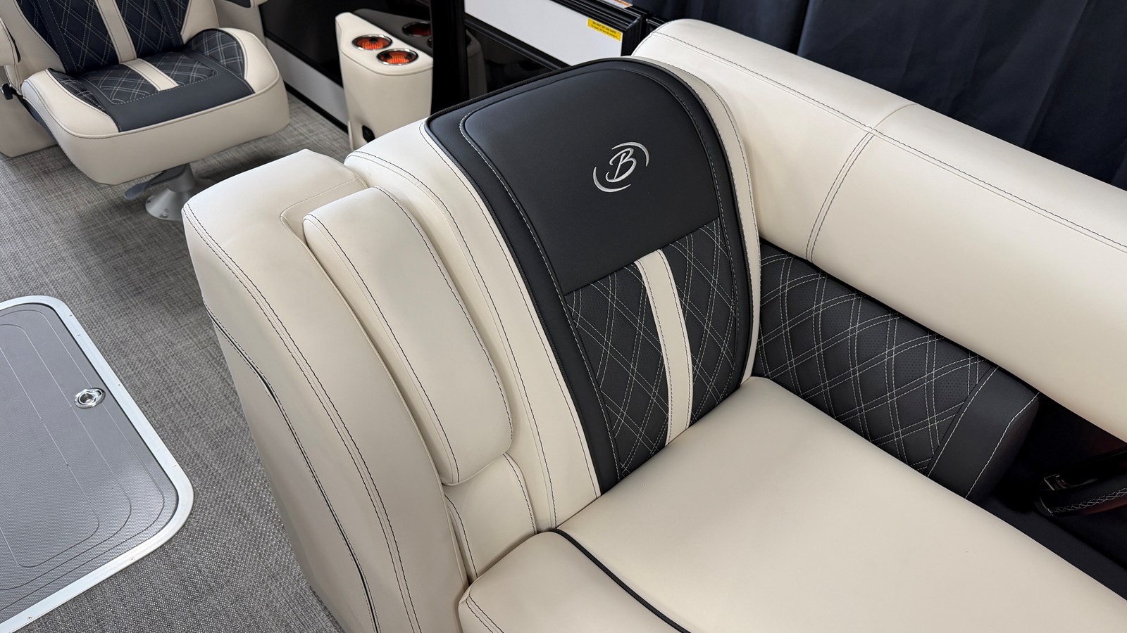 2027 Barletta LUSSO23QCSS 31