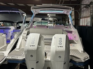 Sea Ray SLX 310 Outboard 14 2026 Sea Ray SLX 310 Outboard 15