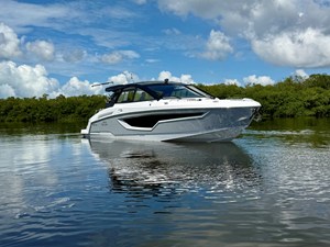 Cruisers Yachts 42 GLS OB 0 2024 Cruisers Yachts 42 GLS OB 1