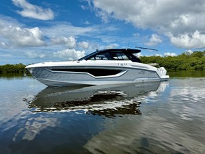 Cruisers Yachts 42 GLS OB 2 2024 Cruisers Yachts 42 GLS OB 3