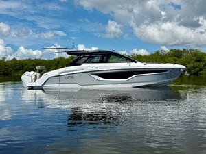 Cruisers Yachts 42 GLS OB 3 2024 Cruisers Yachts 42 GLS OB 4