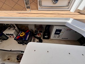 Cruisers Yachts 42 GLS OB 24 2024 Cruisers Yachts 42 GLS OB 25