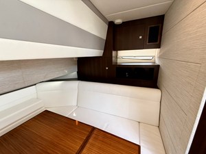 Cruisers Yachts 42 GLS OB 46 2024 Cruisers Yachts 42 GLS OB 47
