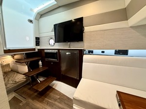 Cruisers Yachts 42 GLS OB 48 2024 Cruisers Yachts 42 GLS OB 49