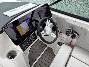 Sea Ray SDX 270 5 2026 Sea Ray SDX 270 6