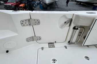 Boston Whaler 325 Conquest 14 2026 Boston Whaler 325 Conquest 15