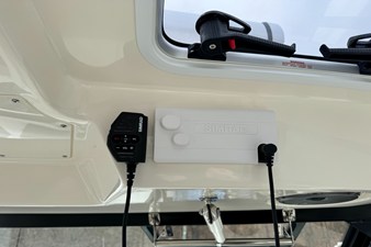 Boston Whaler 325 Conquest 53 2026 Boston Whaler 325 Conquest 54