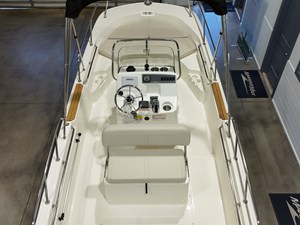Boston Whaler 170 Montauk 5 2027 Boston Whaler 170 Montauk 6