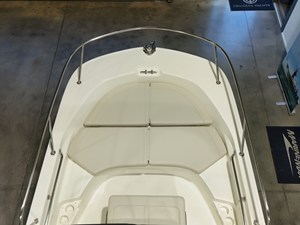 Boston Whaler 170 Montauk 6 2027 Boston Whaler 170 Montauk 7