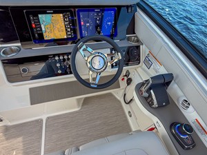 Sea Ray Sundancer 320 Outboard 8 2027 Sea Ray Sundancer 320 Outboard 9