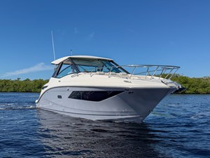 Sea Ray Sundancer 320 Outboard 28 2027 Sea Ray Sundancer 320 Outboard 29