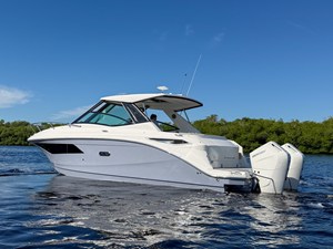 Sea Ray Sundancer 320 Outboard 31 2027 Sea Ray Sundancer 320 Outboard 32