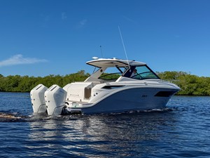 Sea Ray Sundancer 320 Outboard 32 2027 Sea Ray Sundancer 320 Outboard 33