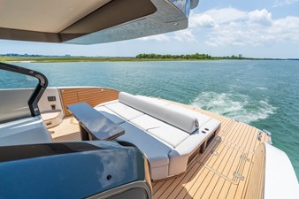 Azimut Seadeck 6 11 2025 Azimut Seadeck 6 12